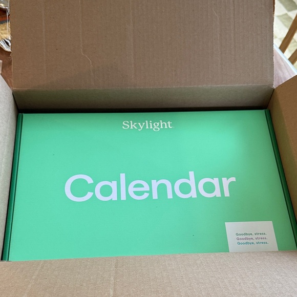 Skylight Digital 15” Calendar - Picture 1 of 5